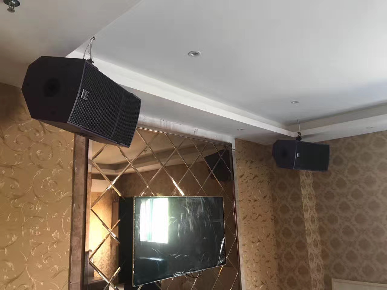 广西南宁卡麦隆量贩式KTV